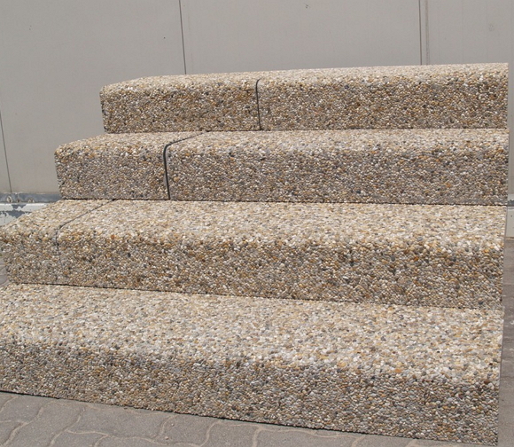 lépcsőburkoló gyöngykavicsos - 140x39x17cm